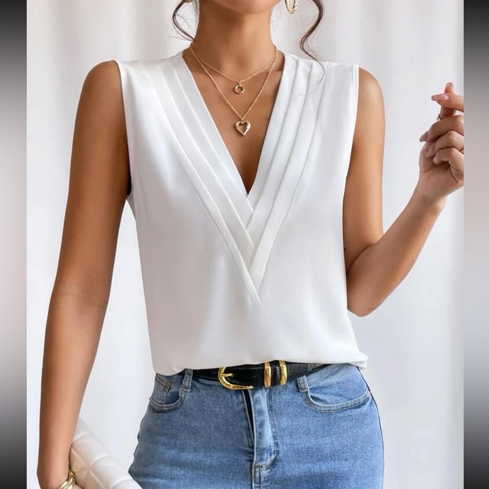 Luxe V neck blouse - Picture 11 of 15